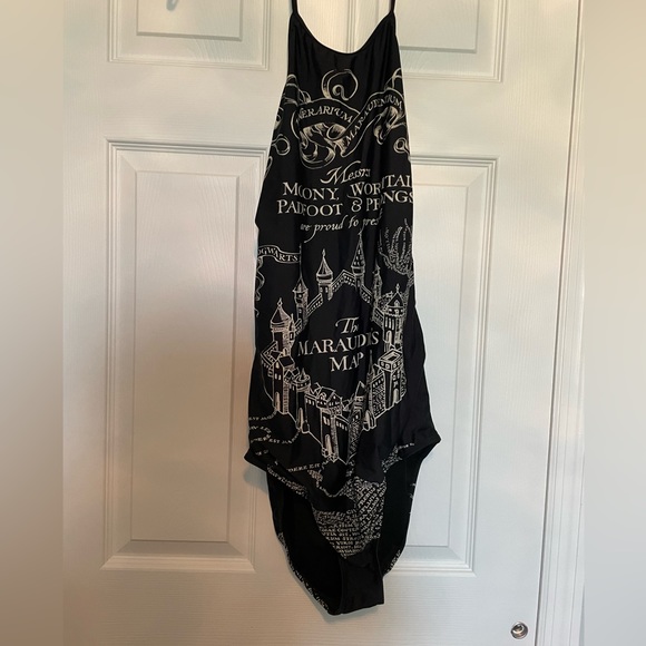 Harry Potter “Marauder’s Map” One Piece Swim Suit Size XXL - Picture 3 of 5